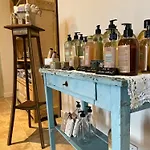Bed & Breakfast Malis Castera Le Petit Chateau 3*