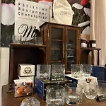 Malis Castera Le Petit Chateau Bed & Breakfast 3*