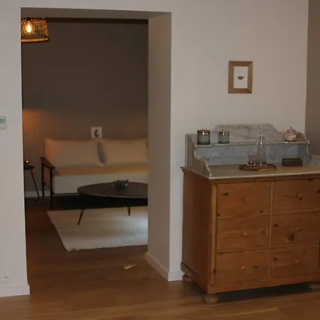 Malis Castera Le Petit Chateau Bed & Breakfast Saint-Jean-de-Blaignac