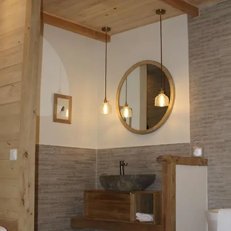 Malis Castera Le Petit Château 3* Saint-Jean-de-Blaignac