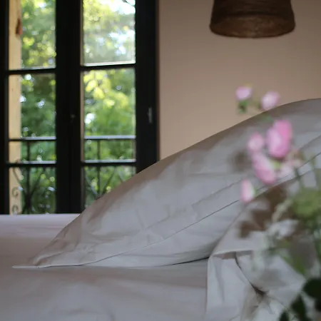 Nocleg ze śniadaniem Malis Castera Le Petit Chateau 3*