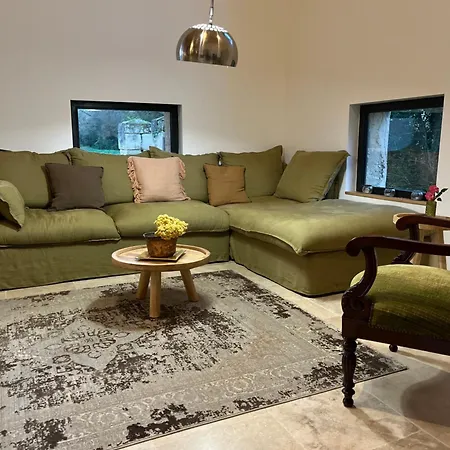Bed & Breakfast Malis Castera Le Petit Chateau 3*