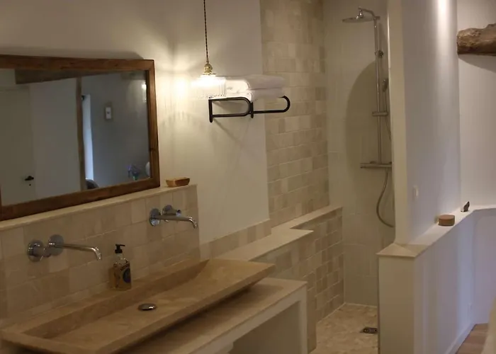 Malis Castera Le Petit Château 3*