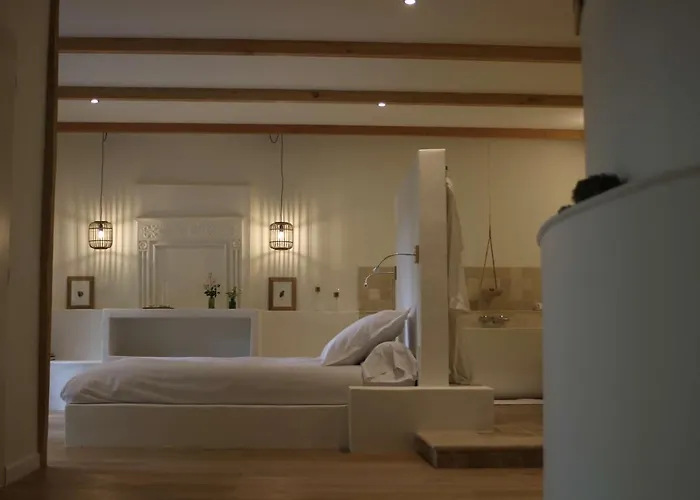 Malis Castera Le Petit Chateau Saint-Jean-de-Blaignac