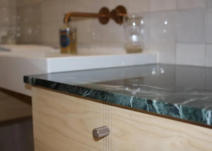 Malis Castera Le Petit Chateau Saint-Jean-de-Blaignac