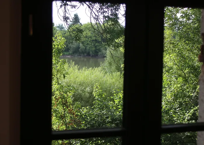 Nocleg ze śniadaniem Malis Castera Le Petit Chateau 3*