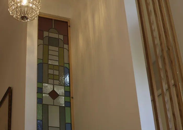 Malis Castera Le Petit Chateau Nocleg ze śniadaniem 3*