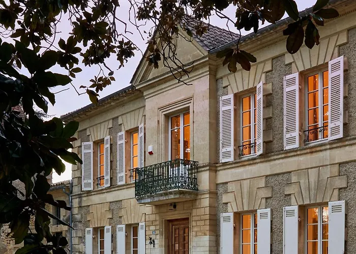 Malis Castera Le Petit Chateau Bed & Breakfast Saint-Jean-de-Blaignac